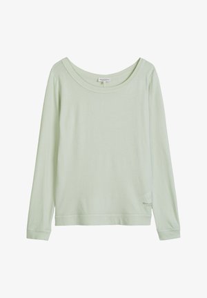 Hellgrünes Langarmshirt mit weitem U-Boot-Ausschnitt, minimalistischem Design und kleinem Markenlogo in der Nähe des unteren Saums auf der Vorderseite.