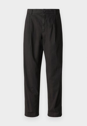 Pantaloni neri realizzati in un tessuto liscio, con un design a gamba dritta, pieghe frontali e chiusura con bottone in vita.