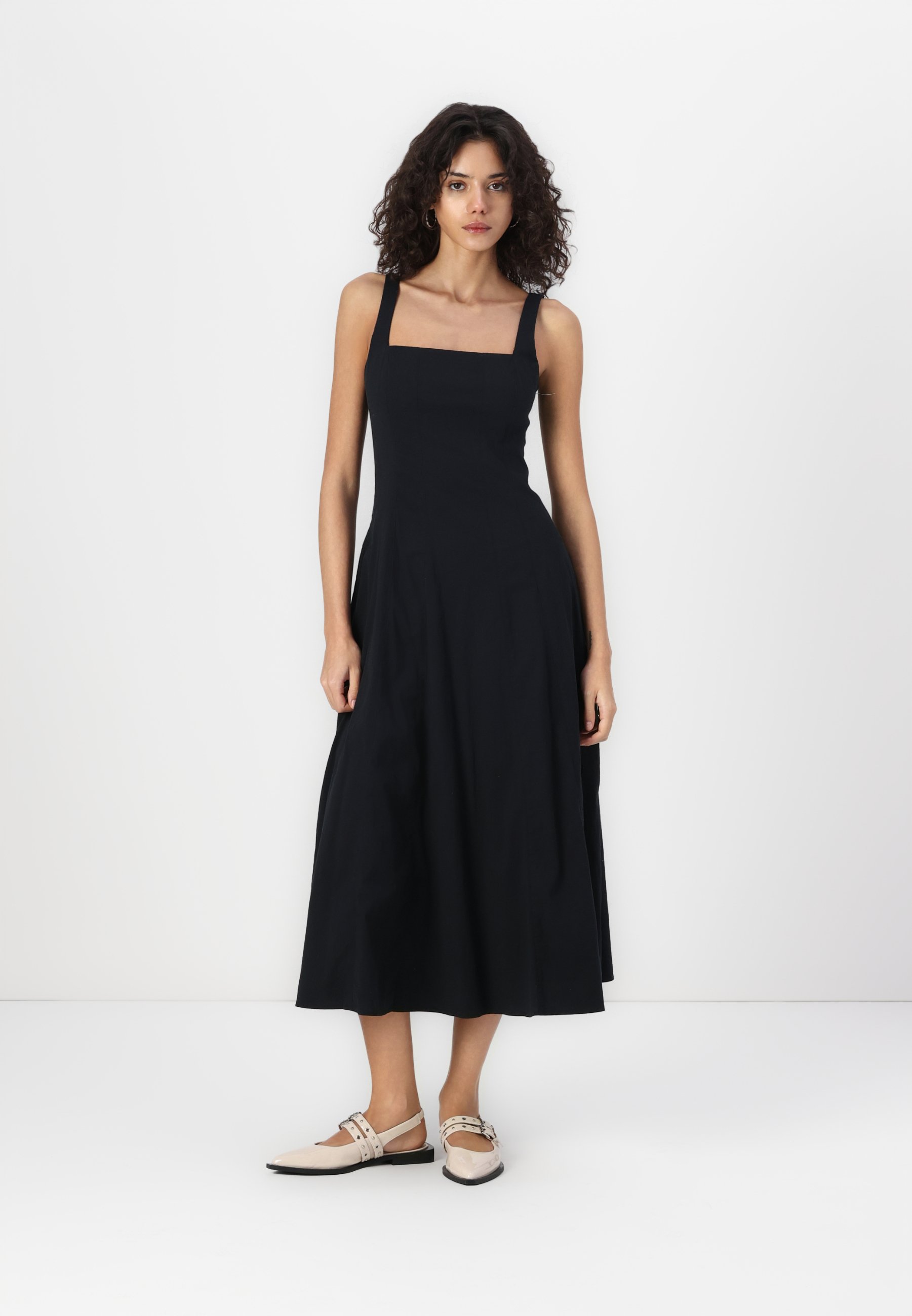abercrombie and fitch formal dresses Rent Abercrombie & Fitch Long Sleeve Satin Draped Dress In Green main image 1