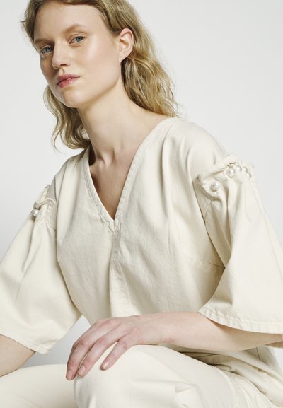 Mother of Pearl MINI DRESS  - Džinsa auduma kleita - ecru