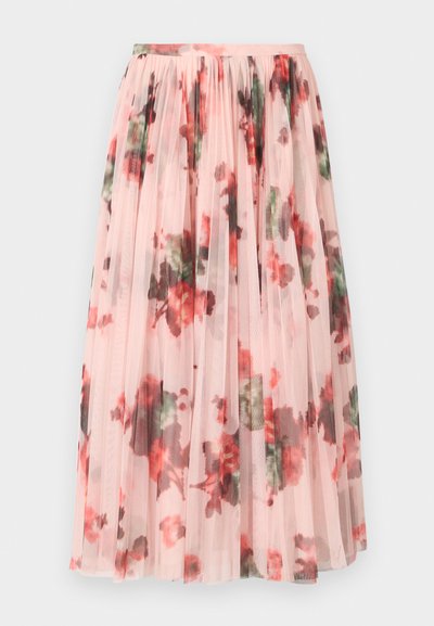 Fustă din tulle cu o bază roz pal, având un model floral în nuanțe de roșu și verde. Țesătura este transparentă, cu plisuri strânse la talie.
