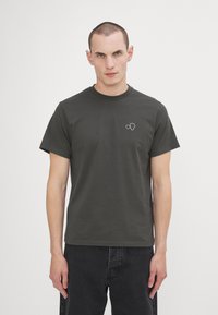 arrels Barcelona Apdrukāts T-krekls - black
