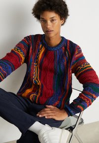 Carlo Colucci UNISEX - Strickpullover - navy/red