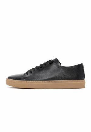 Sneakers laag - black