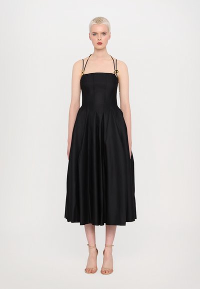 Stine Goya TAILORING DOUBLE STRAP HIGH VOLUME DRESS - Koktejlové šaty / šaty na párty - black