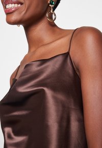 ONLY Top - brown