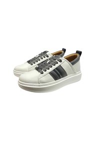 ALEXANDER SMITH Baskets basses - bianco