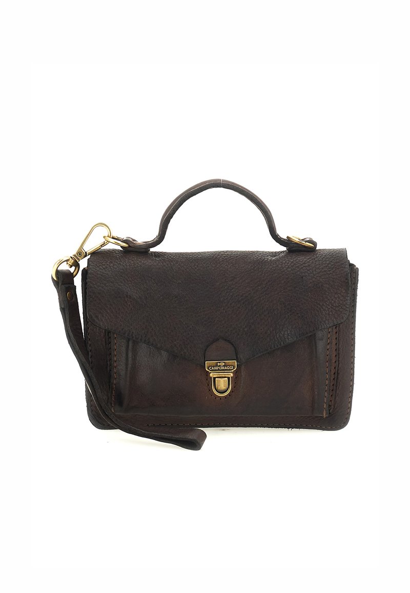 Borsa a mano in pelle marrone con finitura texture, manico superiore, tracolla removibile e chiusura a pattina con clasp dorato.