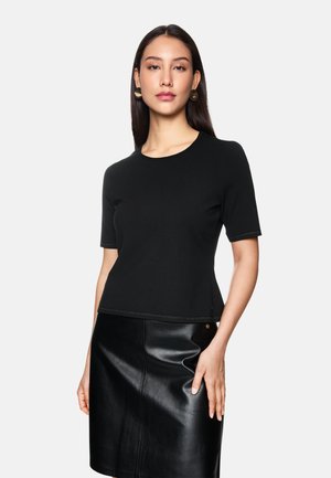 T-Shirt basic - black