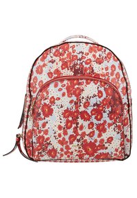 Sac à dos avec motif floral rouge et orange sur fond bleu clair, comprenant une poche avant zippée et une poignée supérieure.