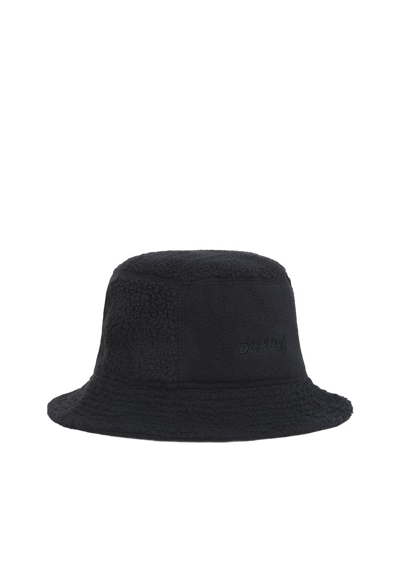 Svart bucket hat i strukturerad fleece, med bred skärm och platt topp samt en logotyp på sidan.