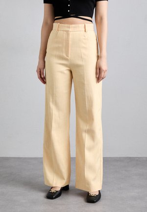 PYRON - Pantalon classique - jaune banane