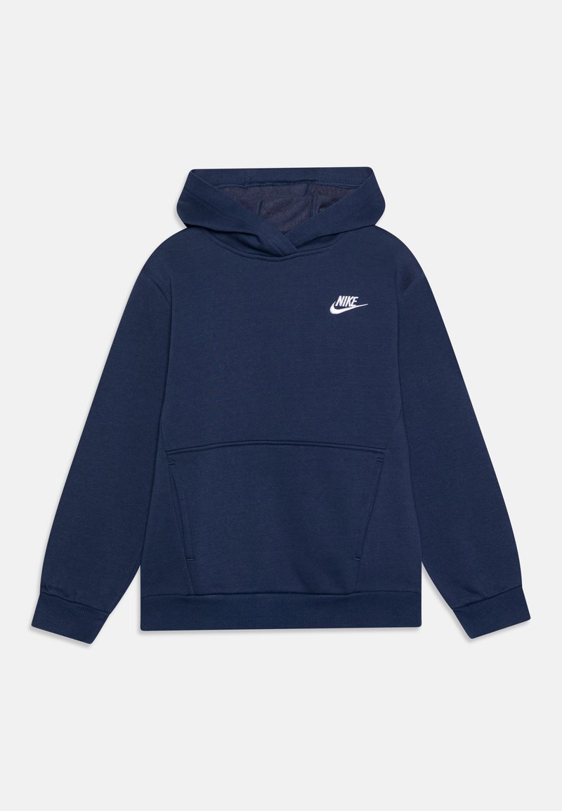 Tamsiai mėlynas gobtuvu džemperis, pagamintas iš minkštos medžiagos, su priekiniais kengūros tipo kišenėmis ir baltu Nike logotipu viršutiniame kairiajame kampe.