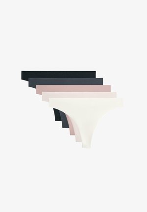 Kuusi paria stringialushousuja eri väreissä: musta, tummanharmaa, vaaleanpunainen, tummanpunainen ja valkoinen. Sileä, joustava kangas, minimalistinen muotoilu.