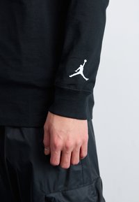 Jordan CHIMNEY CREW - Langarmshirt - black