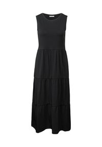 Robe maxi sans manches noire en tissu doux, présentant un design à étages avec trois coutures horizontales et un col rond.