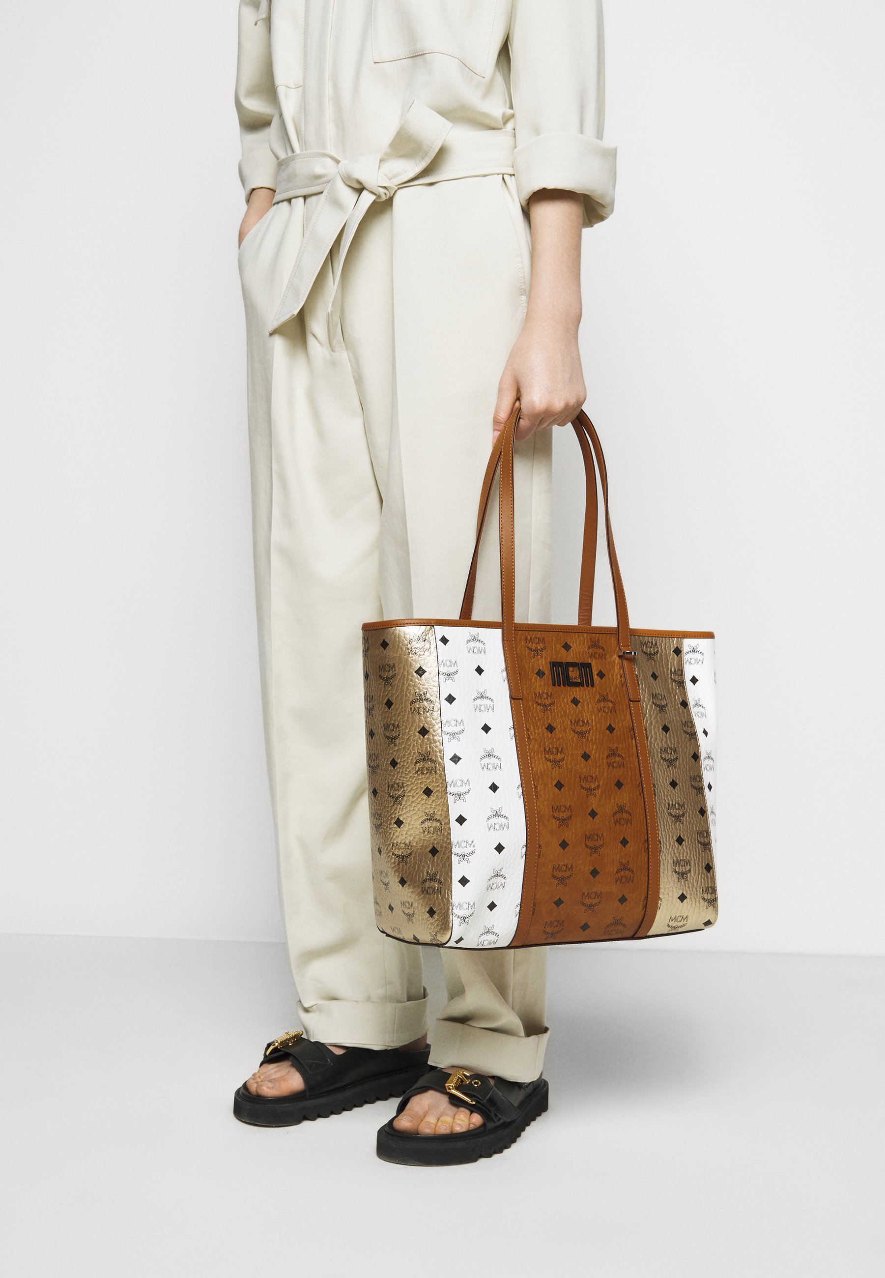 mcm medium visetos shopper tote