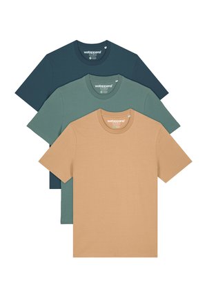 Drei kurzärmelige T-Shirts übereinander gestapelt. Farben: dunkelgrün, hellgrün und beige. Hergestellt aus weichem Stoff mit Rundhalsausschnitten.