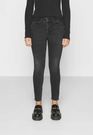 Vero Moda Petite VMFLASH MR SKINNY JEANS  - Ļoti pieguloši džinsi - black denim