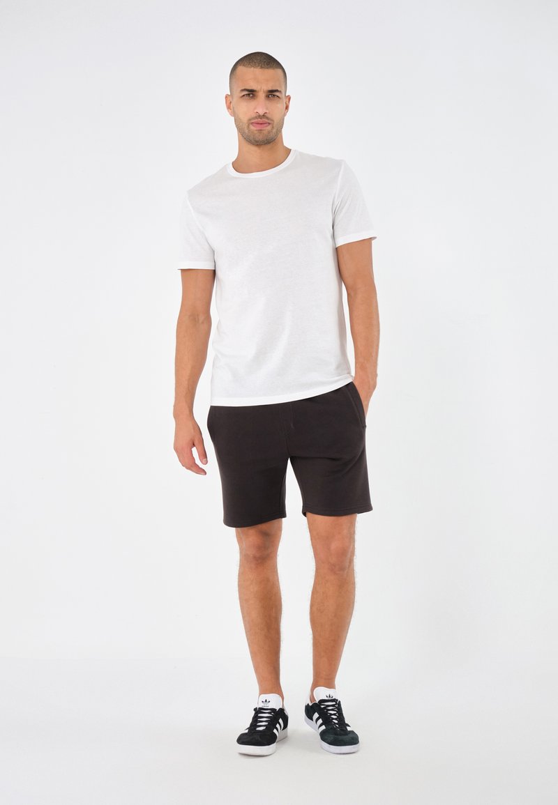 Pier One by Zalando - 5 PACK - T-shirt basic - brown/white/black, Ingrandire