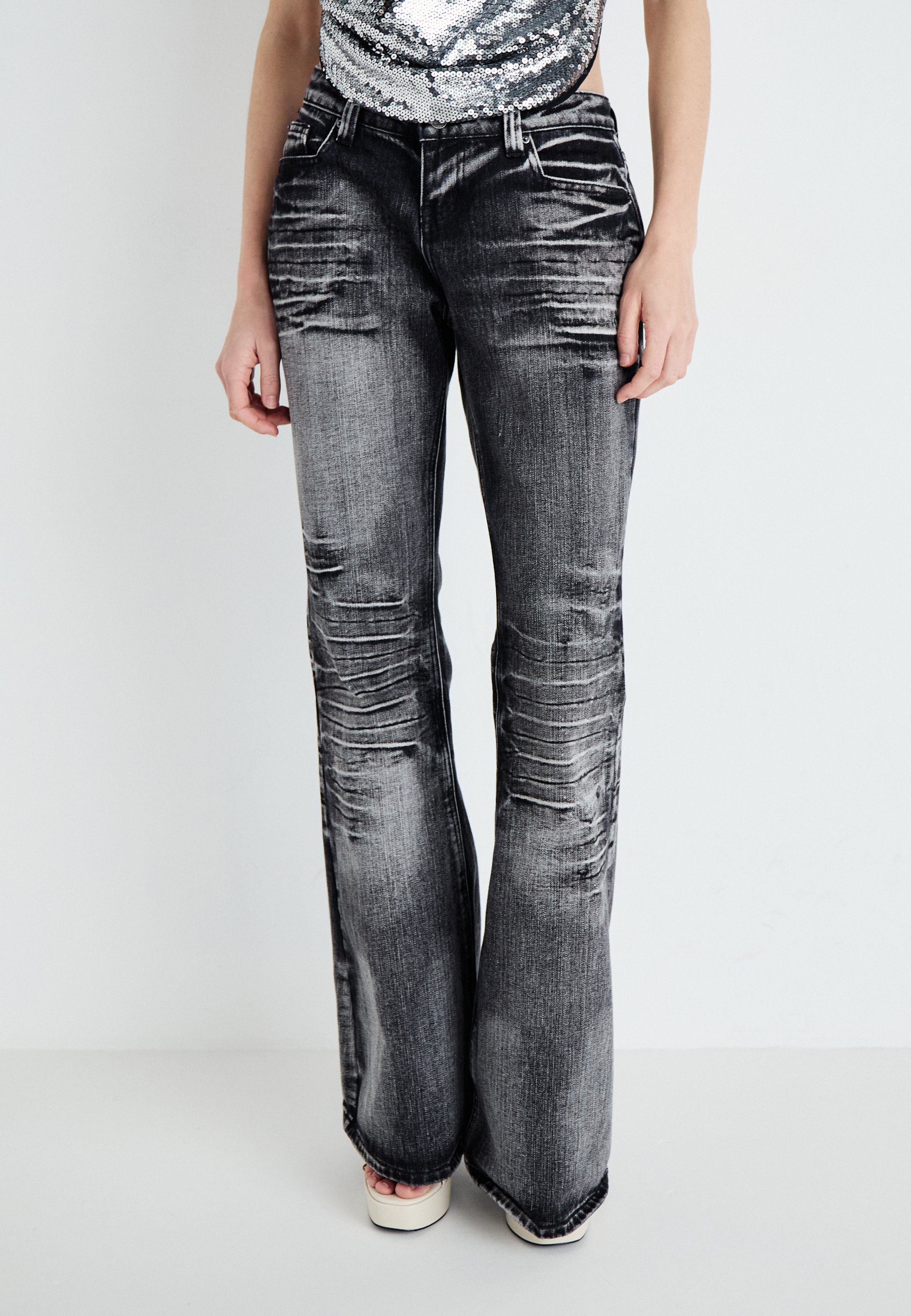 Jaded London DRIFT - Flared Jeans - washed black/black - Zalando
