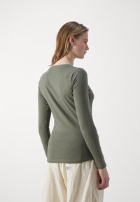 Pepe Jeans NEW VIRGINIA - Hosszú ujjú felső - olivine green