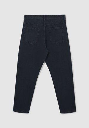 Jeans in denim scuro con una vestibilità slim, design a cinque tasche e una consistenza liscia. Presenta gambe dritte e una cintura classica.