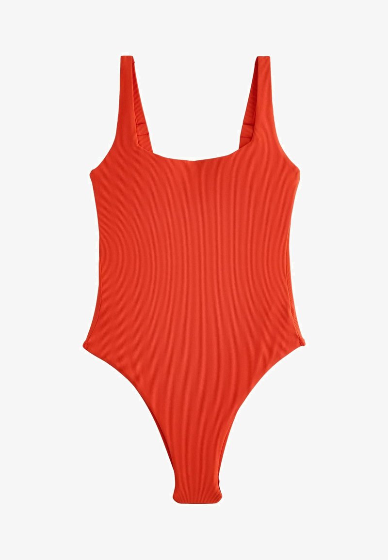 Maillot de bain une-pièce côtelé orange vif avec encolure carrée et larges bretelles, présenté sur un fond blanc.