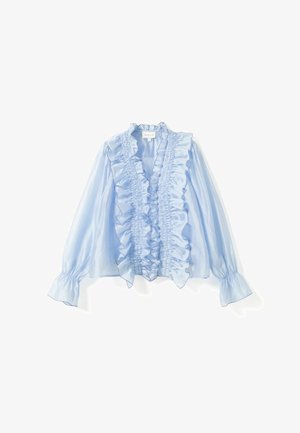 Jasnoniebieska bluzka z długim rękawem, z falbankami z przodu, marszczonymi mankietami i lekko błyszczącą, jedwabistą teksturą tkaniny.