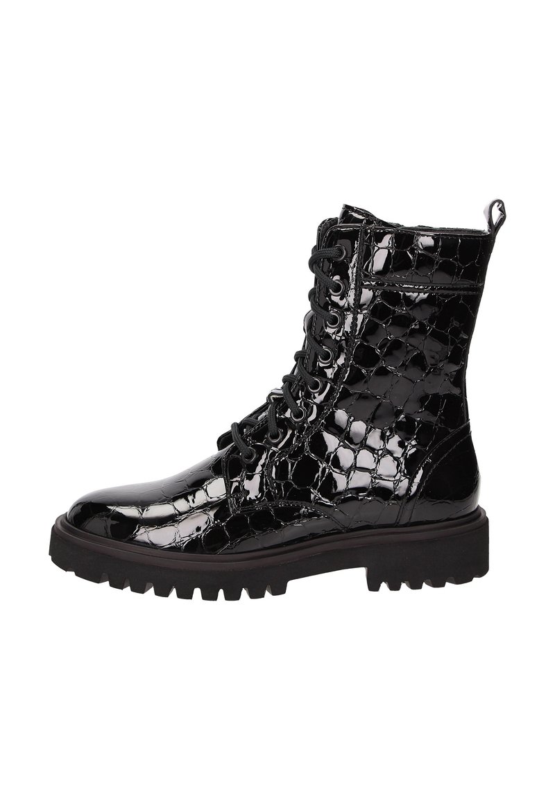 Bottines en cuir verni noir avec une texture crocodile, dotées d'un laçage, d'un bout rond et d'une semelle en caoutchouc épaisse.