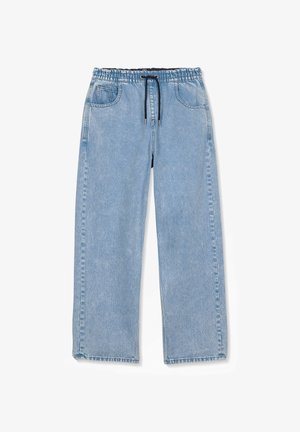 Jean en denim bleu clair avec taille élastique et cordon noir, doté de poches à l'avant et à l'arrière, et coupe droite.