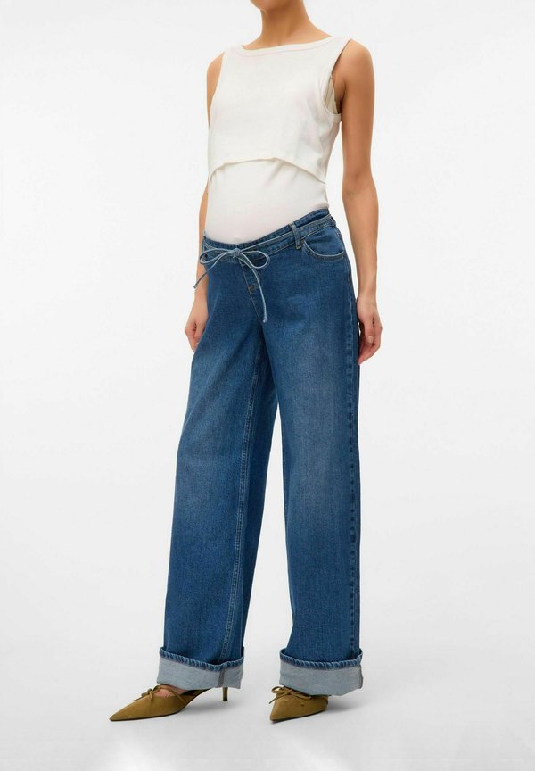 MIT WEITEM BEIN  - Jeans Relaxed Fit