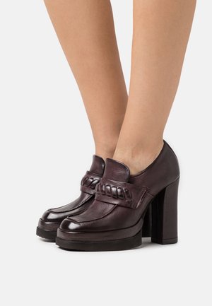 A.S.98, Escarpins à talons hauts - bordeaux