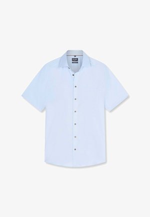 Camicia azzurro chiaro a maniche corte con bottoni, colletto e una singola tasca sul petto, mostrata distesa su sfondo bianco.