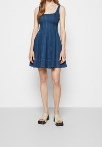 STAUD Farkkumekko - blue denim
