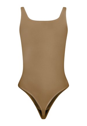 Costume da bagno intero marrone con design senza cuciture, caratterizzato da spalline sottili e gambe alte. Tessuto liscio e dettagli minimi.