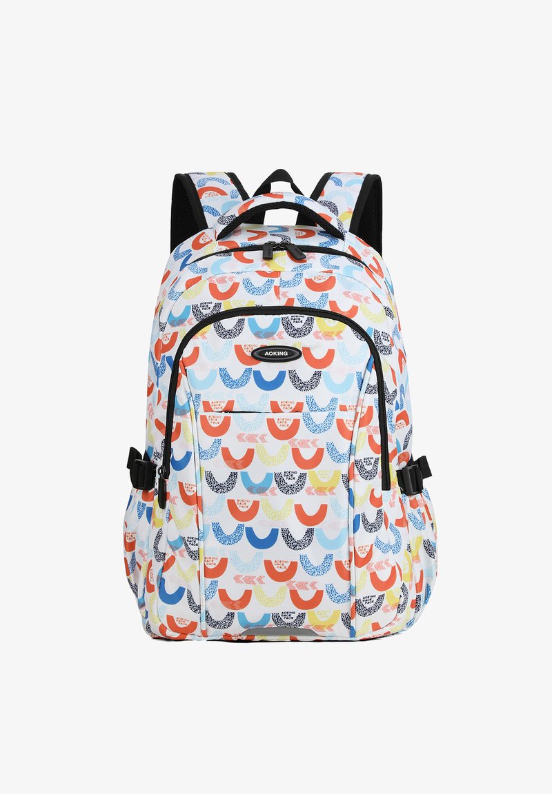 Kleurijke rugzak met een witte basis, met een patroon van gebogen vormen in blauw, rood en zwart. Inclusief verstelbare schouderriemen en ritsen.