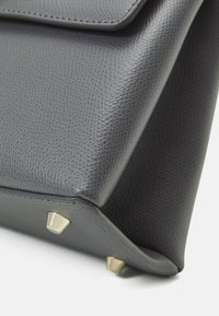 Furla MINI TOP HANDLE - Sac à main - grey