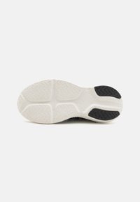 Steve Madden ELEVATE  - Tenisice - white/black