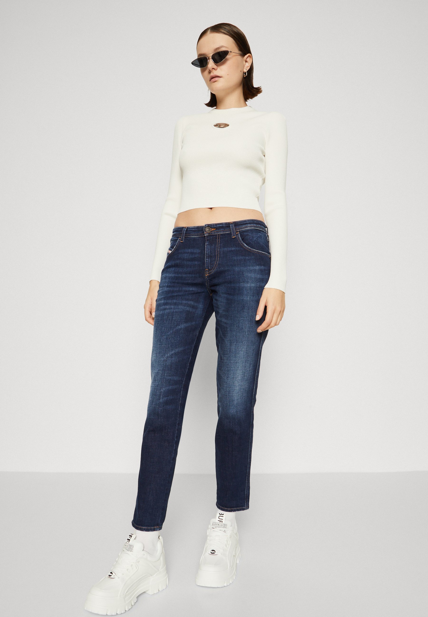 ★DIESEL★ 2015 Babhilla Denim Pants Blue A0360409C0101 Diesel jeansy 2015 BABHILA damskie kolor granatowy | Answear.com