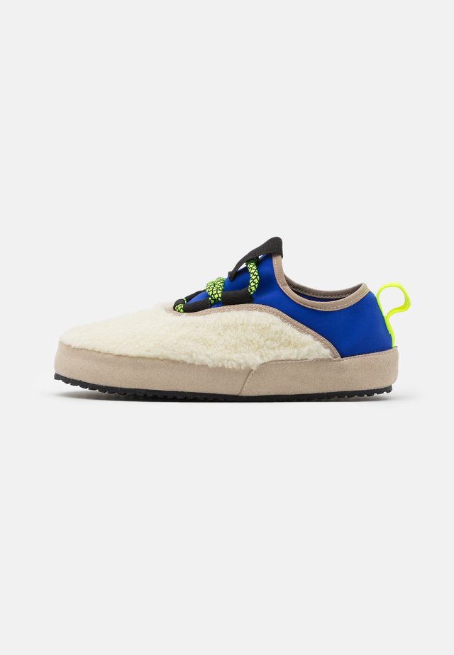 TECNO - Slippers - offwhite