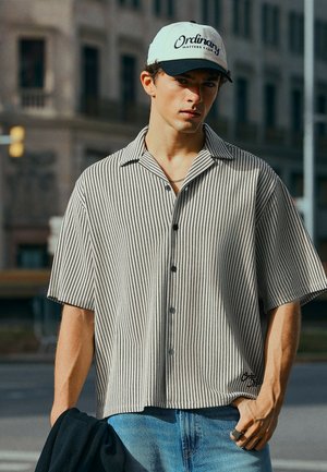 Bershka, SHORT SLEEVE BOXY FIT - PRINT SHIRT - Skjorter - royal blue