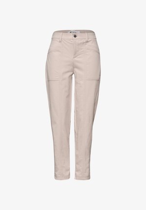 Beige slim-fit casual broek met voorzakken, riemlussen, knoopsluiting en zichtbare voorste naaddetails.