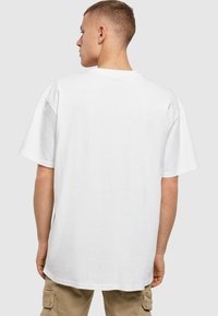Merchcode WASHINGTON HEAVY OVERSIZE  - Camiseta estampada - white