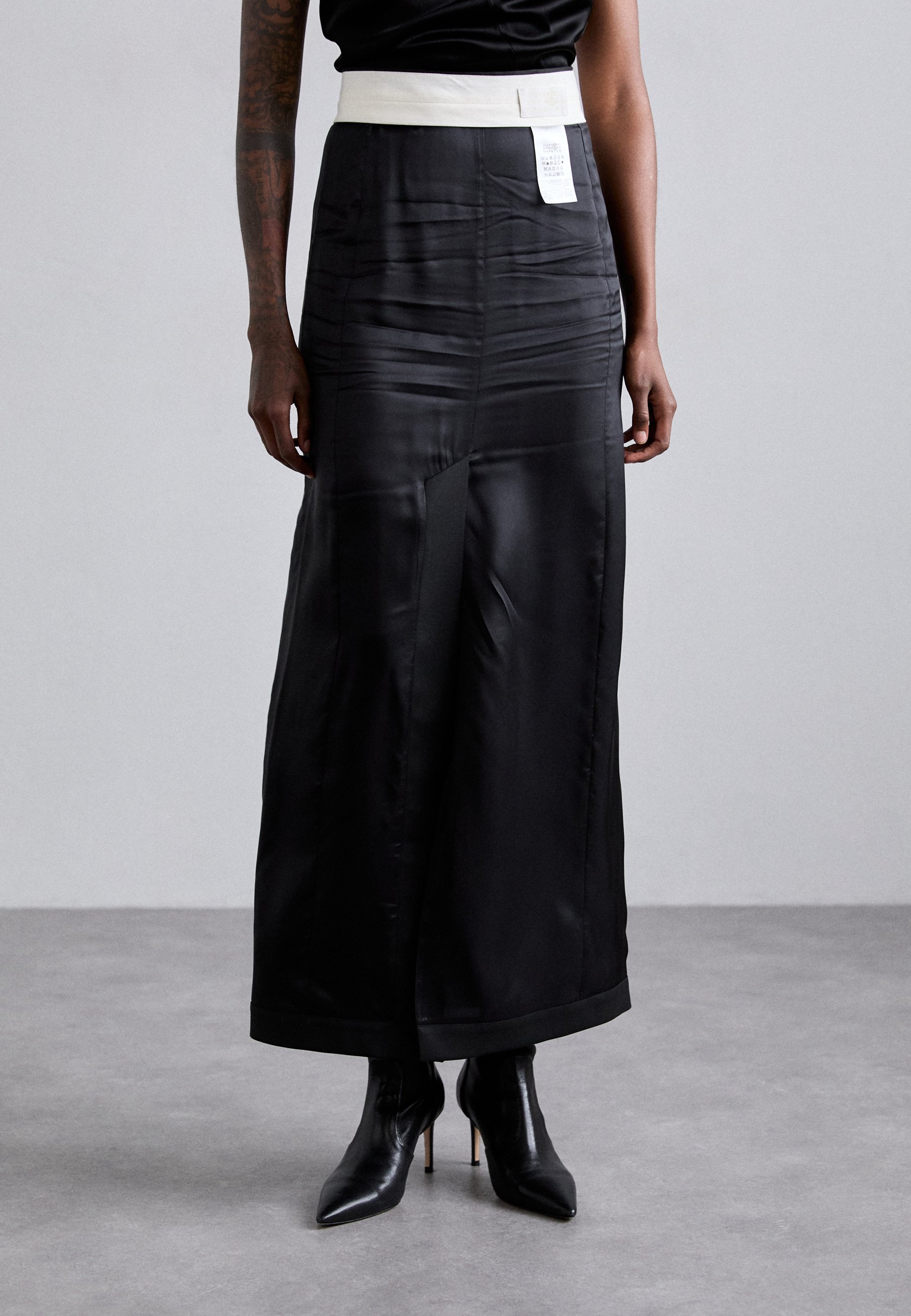 MM6 Maison Margiela LONG SKIRT - Maxi skirt - black - Zalando