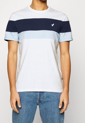 T-shirt à manches courtes avec des rayures horizontales en bleu marine, bleu clair et blanc. Confectionné en coton avec un col rond et un logo sur la poitrine.