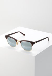 Ray-Ban 0RB3016 CLUBMASTER - Óculos de sol - light green/brown