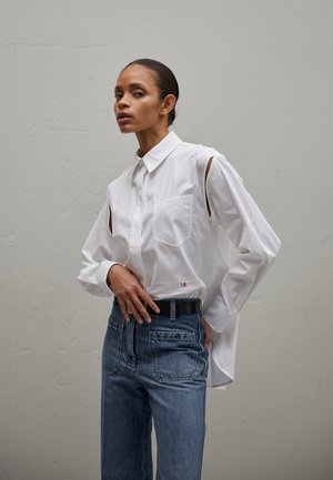 COLD SHOULDER - Overhemdblouse - white