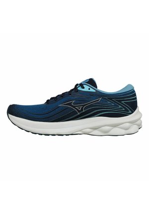Chaussure de sport bleue avec une tige en tissu texturé, des accents bleu clair contrastants, une semelle intermédiaire blanche rembourrée et un design épuré.