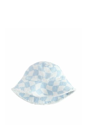 Hellblaues Bucket-Hat mit einem karierten Muster aus abwechselnd soliden und transparenten Quadraten. Aus Stoff mit ausgefranstem Rand hergestellt.